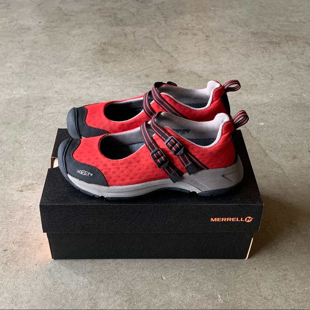 Keen Sport Mary Jane 'Red Malibu' Rubber Hiker/Trail Lightweight Durable Shoes